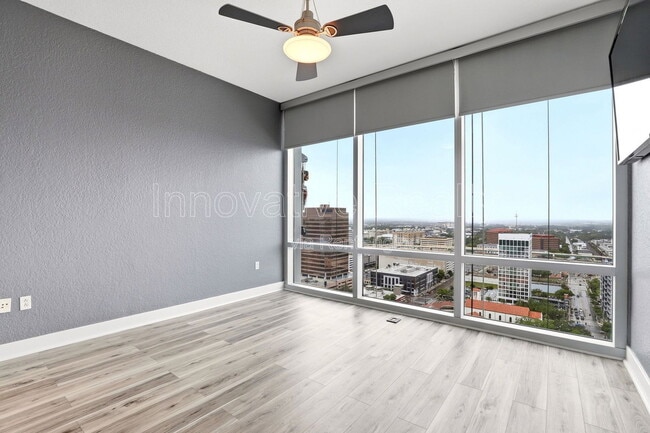 Building Photo - 150 E Robinson St