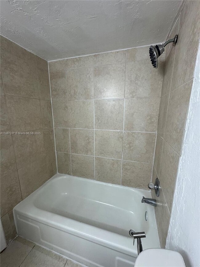 Building Photo - 7025 W Sunrise Blvd