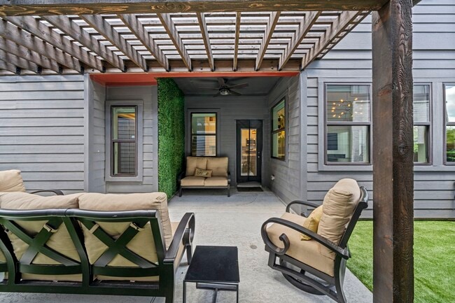 Building Photo - 18507 Parkland Square Pl