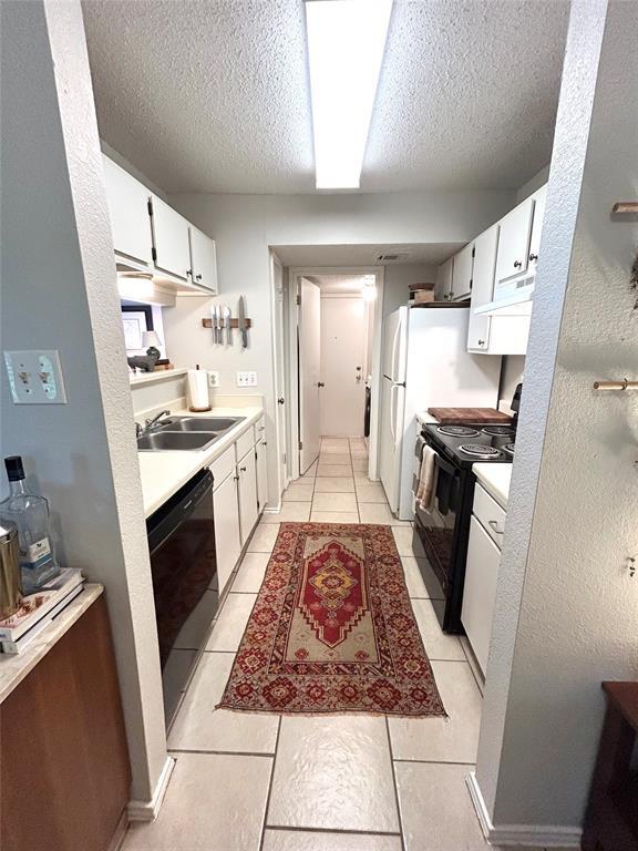 Building Photo - 13204 Saxby Ct