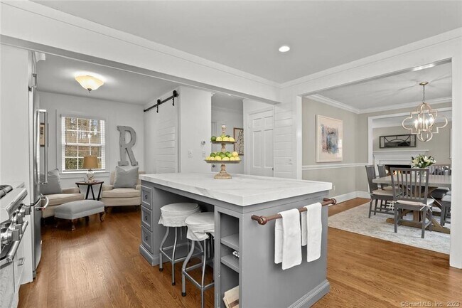 Building Photo - 183 Frogtown Rd