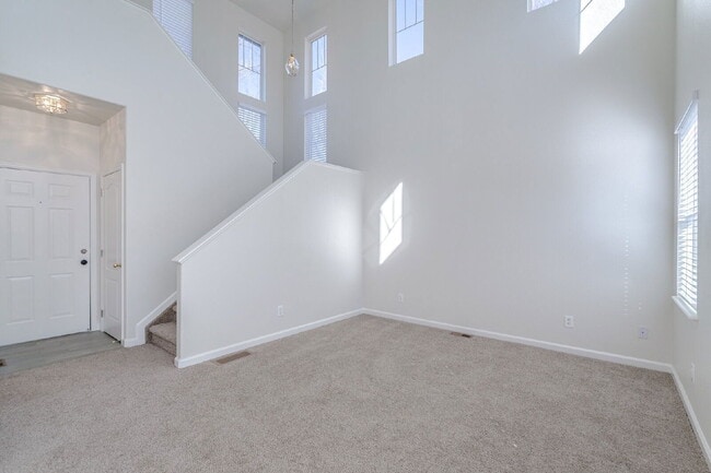 Building Photo - 965 Evening Star Ct