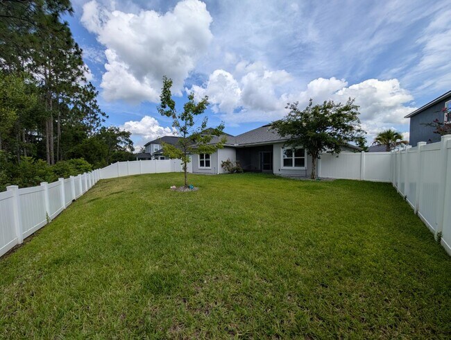 Building Photo - 1456 Autumn Pines Drive