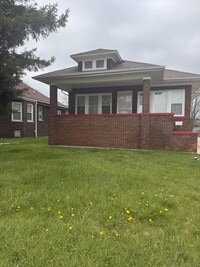 Building Photo - 6 Webb St