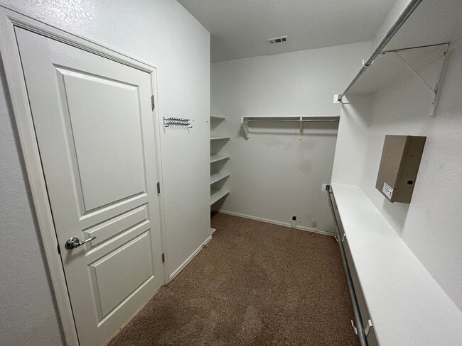 Building Photo - *COMING SOON* AMAZING 3 Bedroom  2 Bath Home w/ Office Room Near Alamo Ranch!