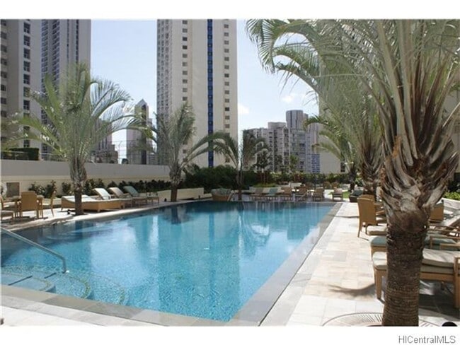 Building Photo - Allure Waikiki - 2 bedroom, 2 bath with 1 ...