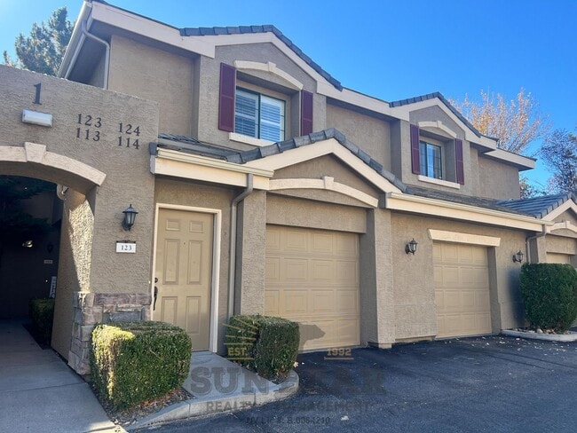 Building Photo - 2 Bedroom at the Reosrt at Tanamera - Reno! - Garage, Pool, Pet Friendly! - Lease Pending