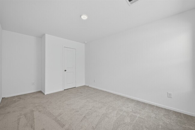 Building Photo - 28938 Rustic Windmill Wy