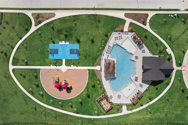 Building Photo - 15248 Bullfighter Blvd