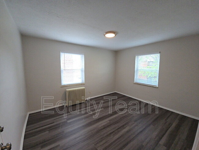 Building Photo - 33 Gahl Terrace