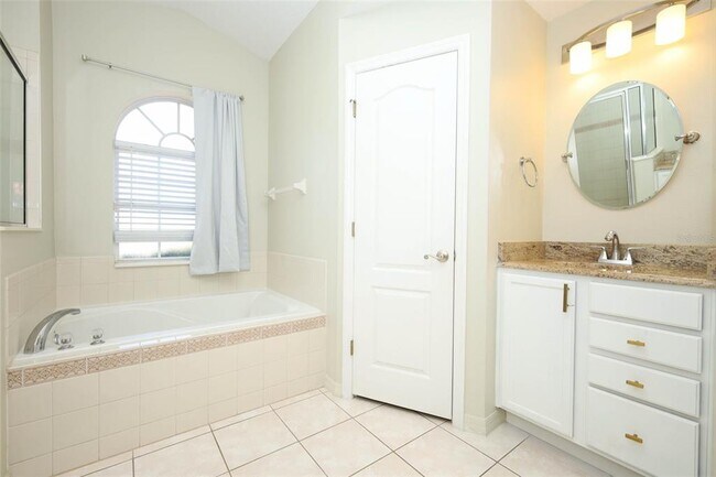 Building Photo - 200 Patrice Hope St