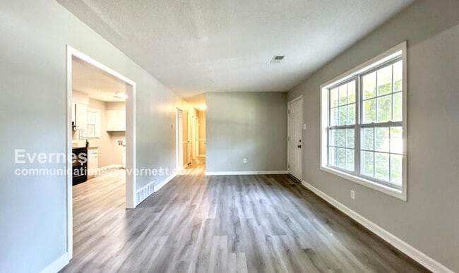 Building Photo - 3674 Ridgemont Ave
