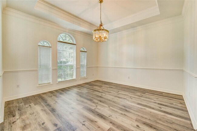 Building Photo - 8803 Memorial Creek Dr