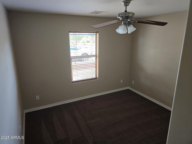 Building Photo - 17469 W Spring Ln