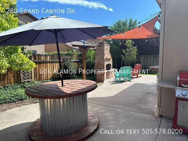 Building Photo - 280 Grand Canyon Dr