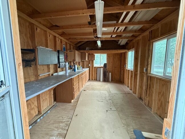 Building Photo - Single Family Home