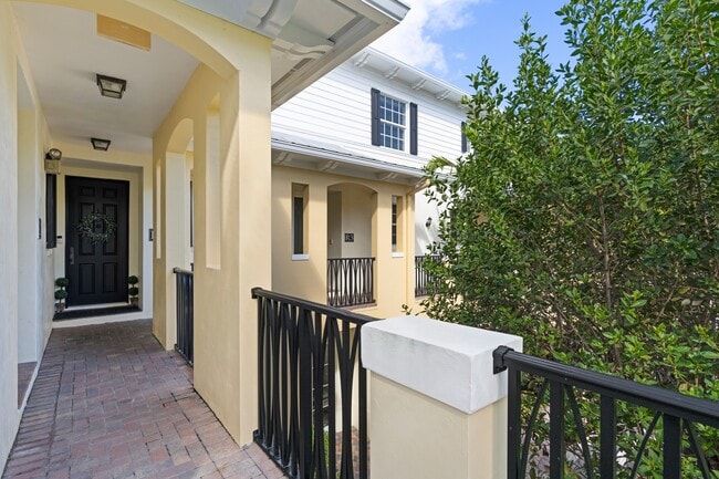 Building Photo - 1970 S Dixie Hwy