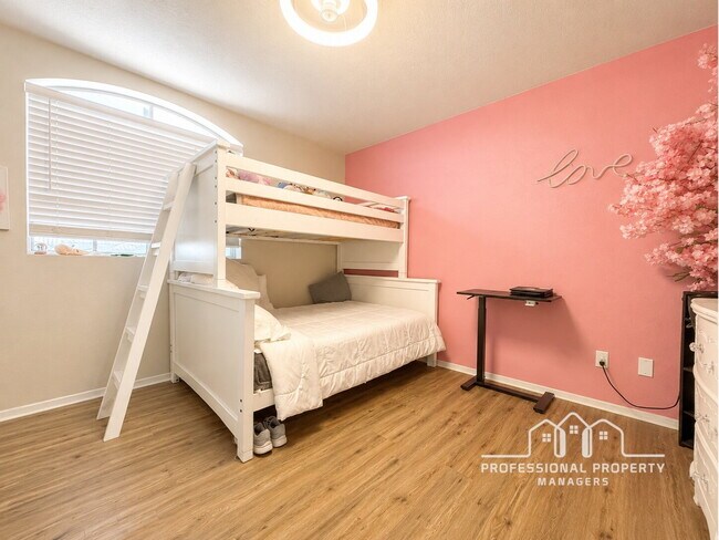 Building Photo - “Stunning 4-Bedroom, 3-Bathroom Solar Home in Rancho Sereno”
