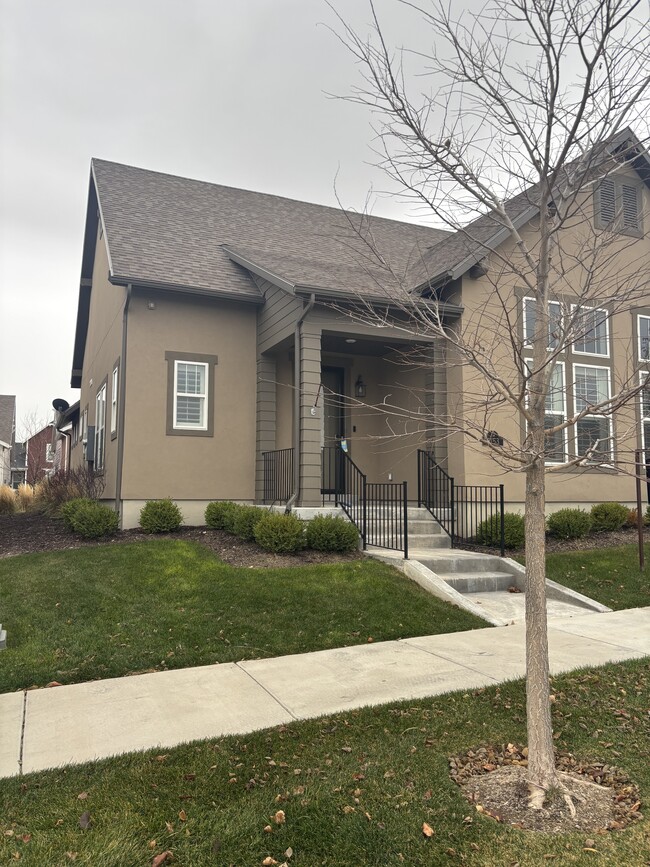 Building Photo - 6153 W Poplar View Dr