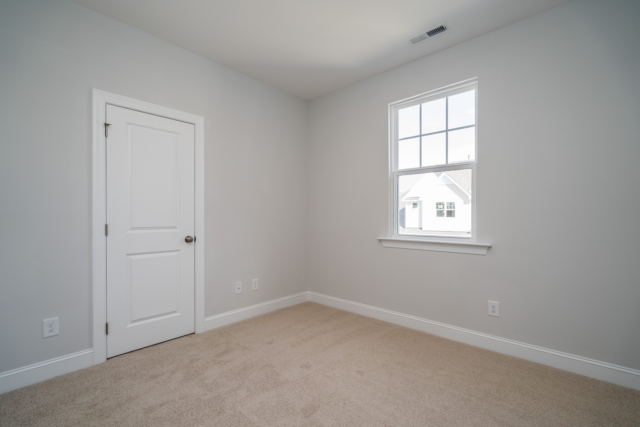 Building Photo - 304 Shale Creek Dr