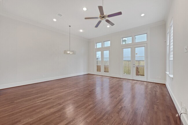 Building Photo - 5731 Kiam St