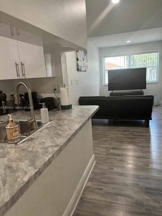 Building Photo - 6740 NW 175th Ln