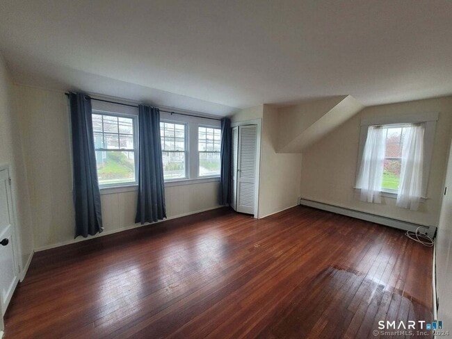 Building Photo - 44 S Elm St