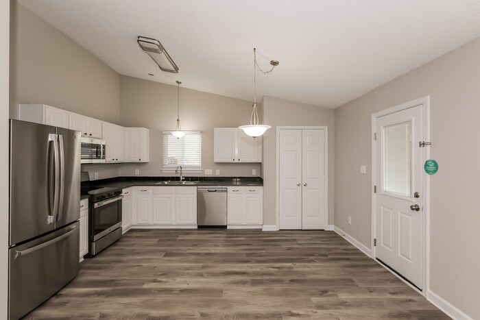 Building Photo - 4936 Aldersbrook Dr