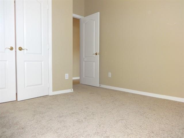 Building Photo - 2225 Highland Hills Dr