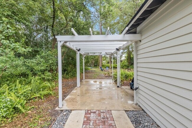 Building Photo - 1273 Lechlade Cir