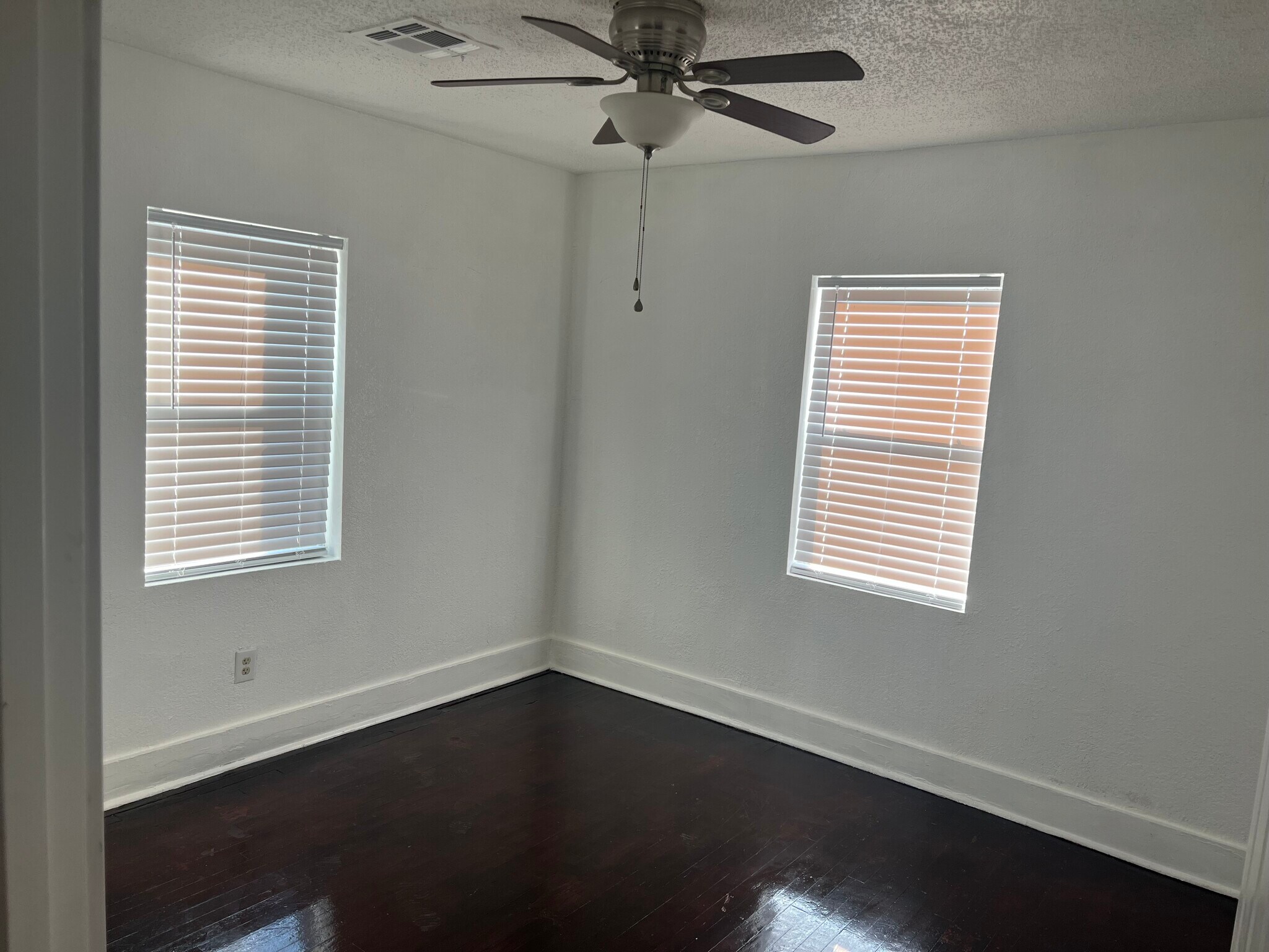 Building Photo - 2536 NW 21st, Okla