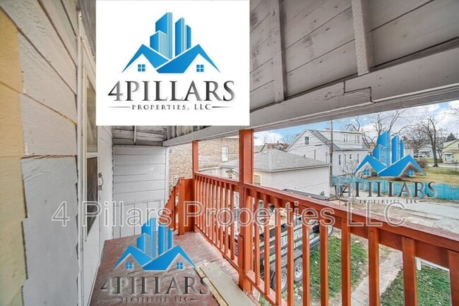 Building Photo - 523 W Columbus Dr