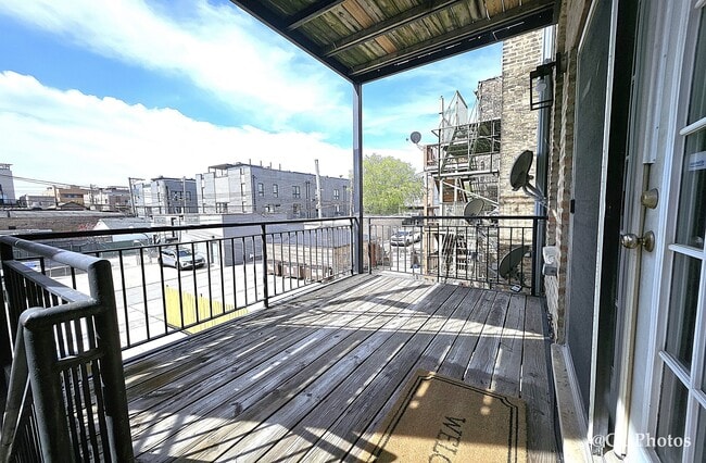 Building Photo - 1411 W Ohio St