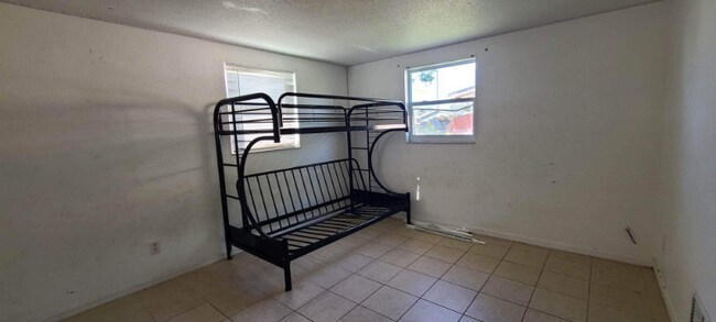 Building Photo - 8289 Pelican Rd