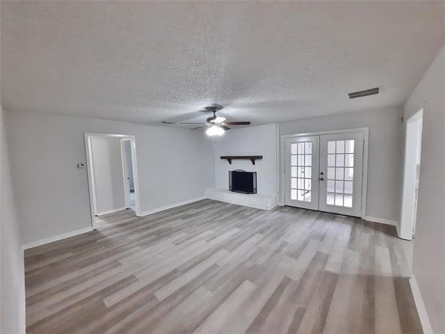 Building Photo - 313 NW Suzanne Terrace