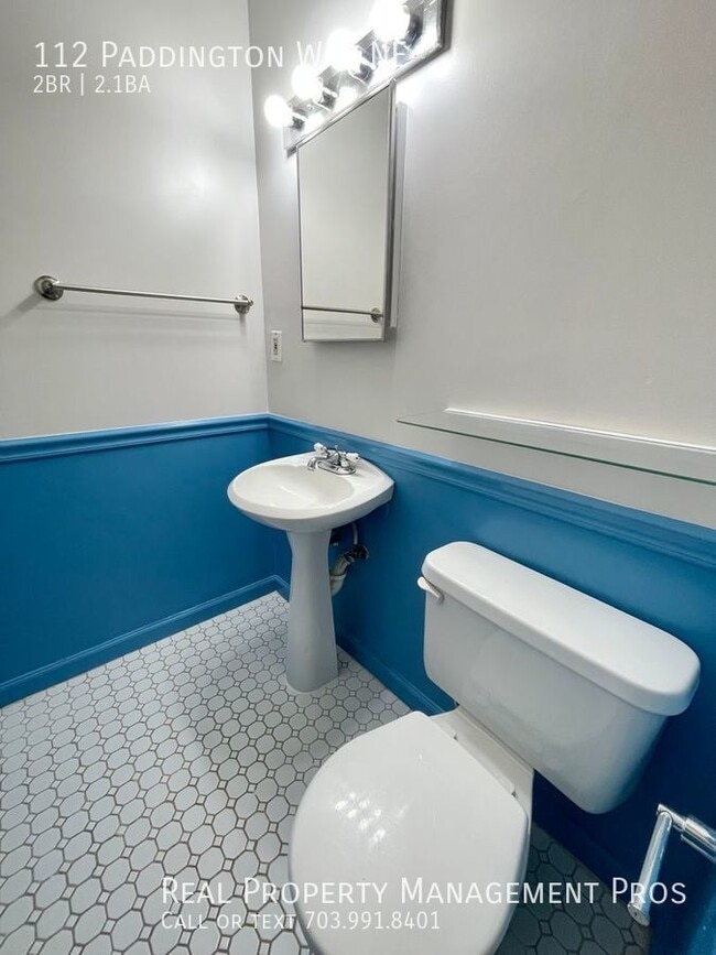 Building Photo - 112 Paddington Way NE