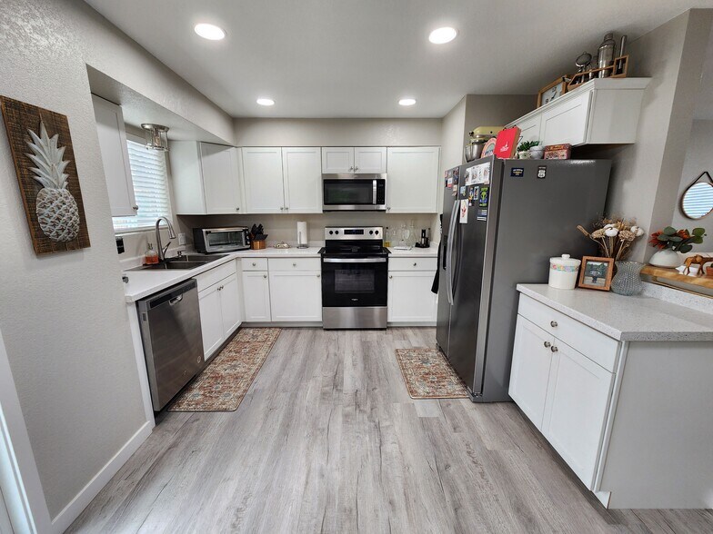 Building Photo - 4850 Hunters Run