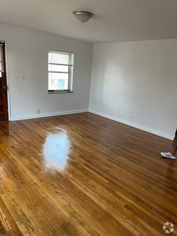 Building Photo - 2790 Queen City Ave