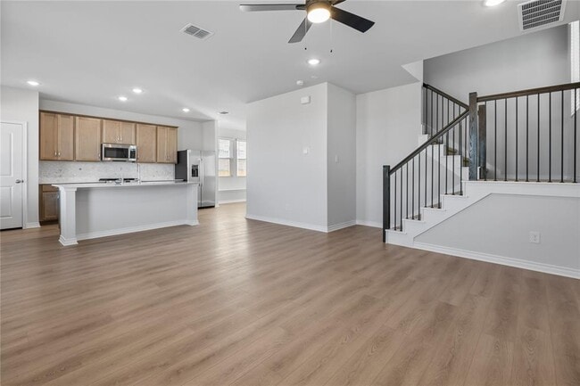 Building Photo - 241 Leeland Dr