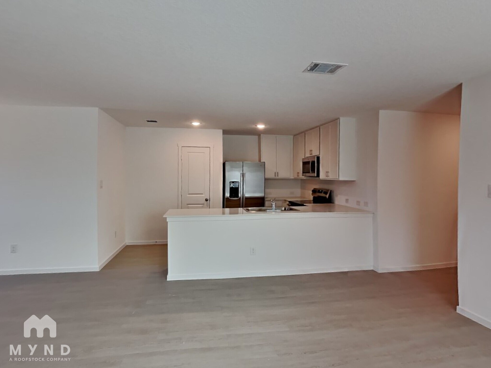 Building Photo - 340 Pacific Waters