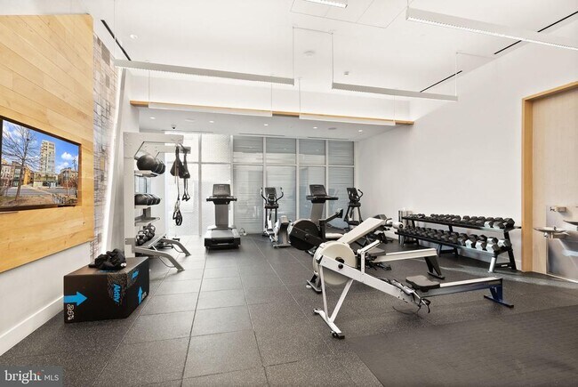 Building Photo - 925 N Fairfax St