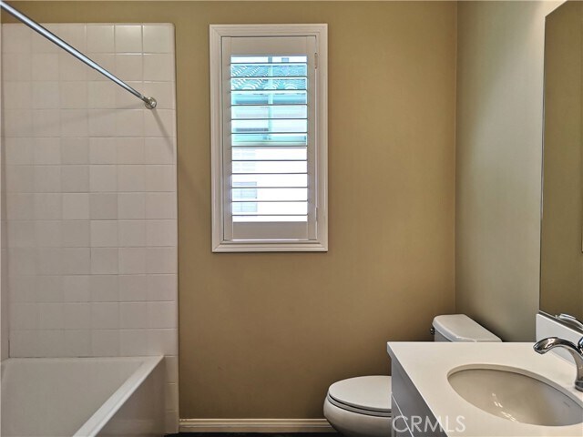 Building Photo - 106 Pendant