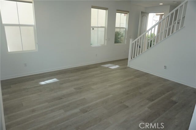 Building Photo - 945 Vivid Ln