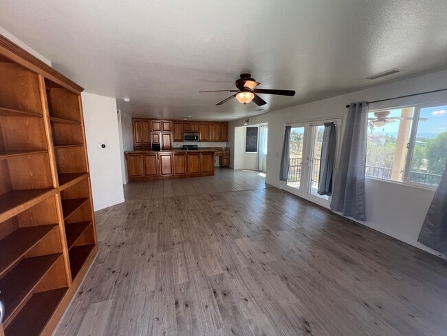 Building Photo - Charming 2 bedroom in Mockingbird Canyon!
