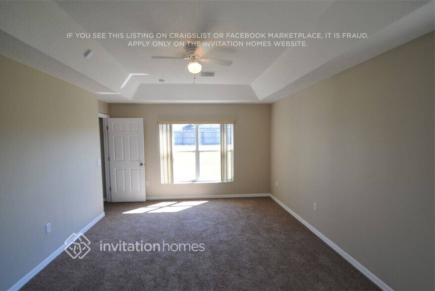 Building Photo - 13343 Biscayne Dr
