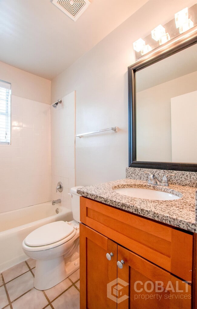 Building Photo - 271 Glen Iris Dr NE