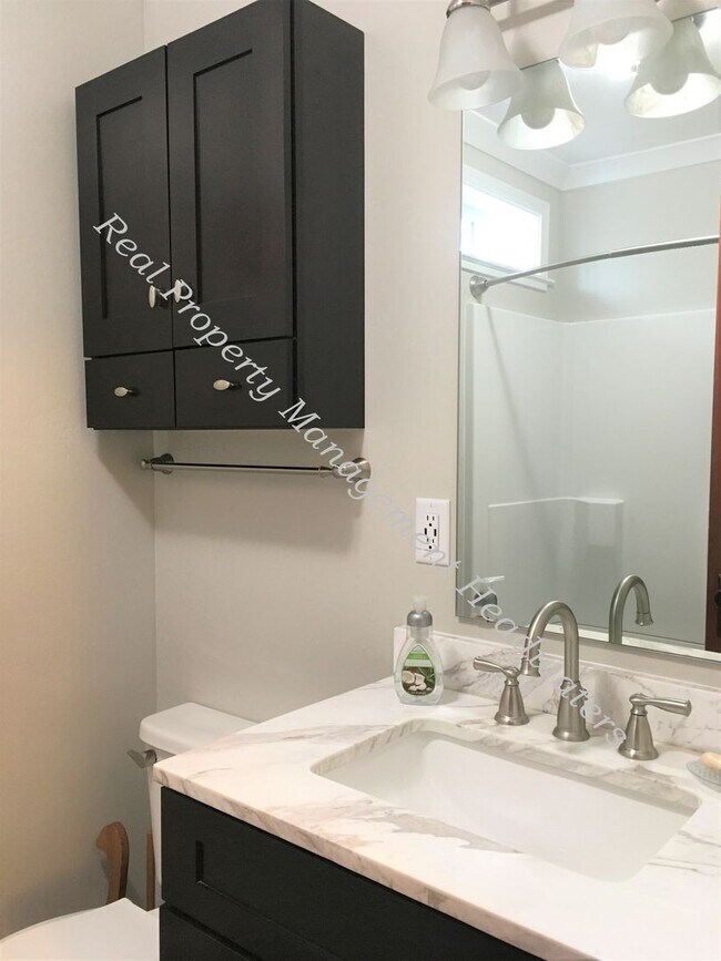 Building Photo - 3 bedroom East Helena Home for Rent