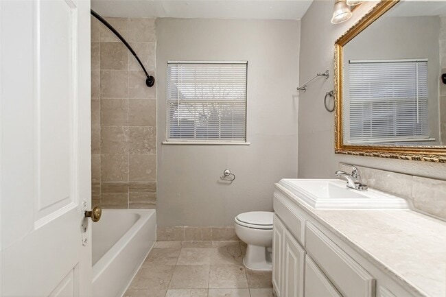 Building Photo - 6219 Penrose Ave