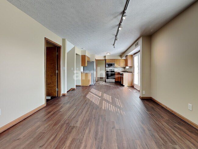 Building Photo - 6588 Taylor Trace Ln