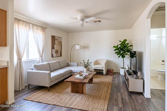 Building Photo - 6243 N Buckboard Dr